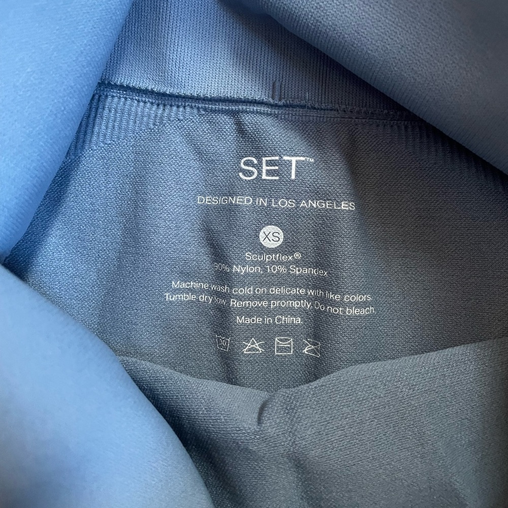 SET Active Matching set - Picture 3 of 3